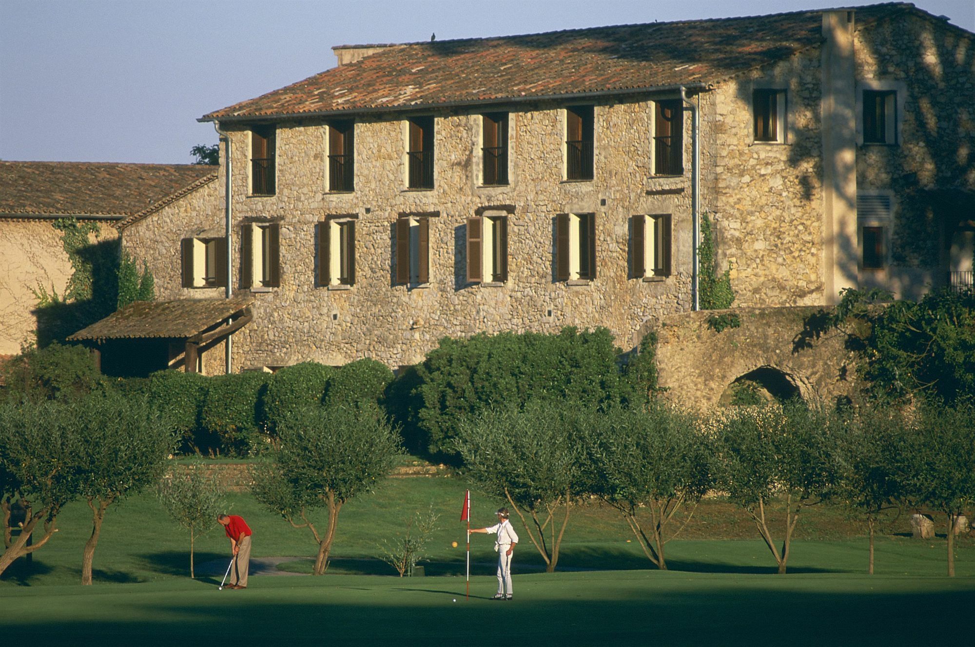 Hotel Golf & Spa Chateau De La Begude The Originals Collection Valbonne Exterior photo